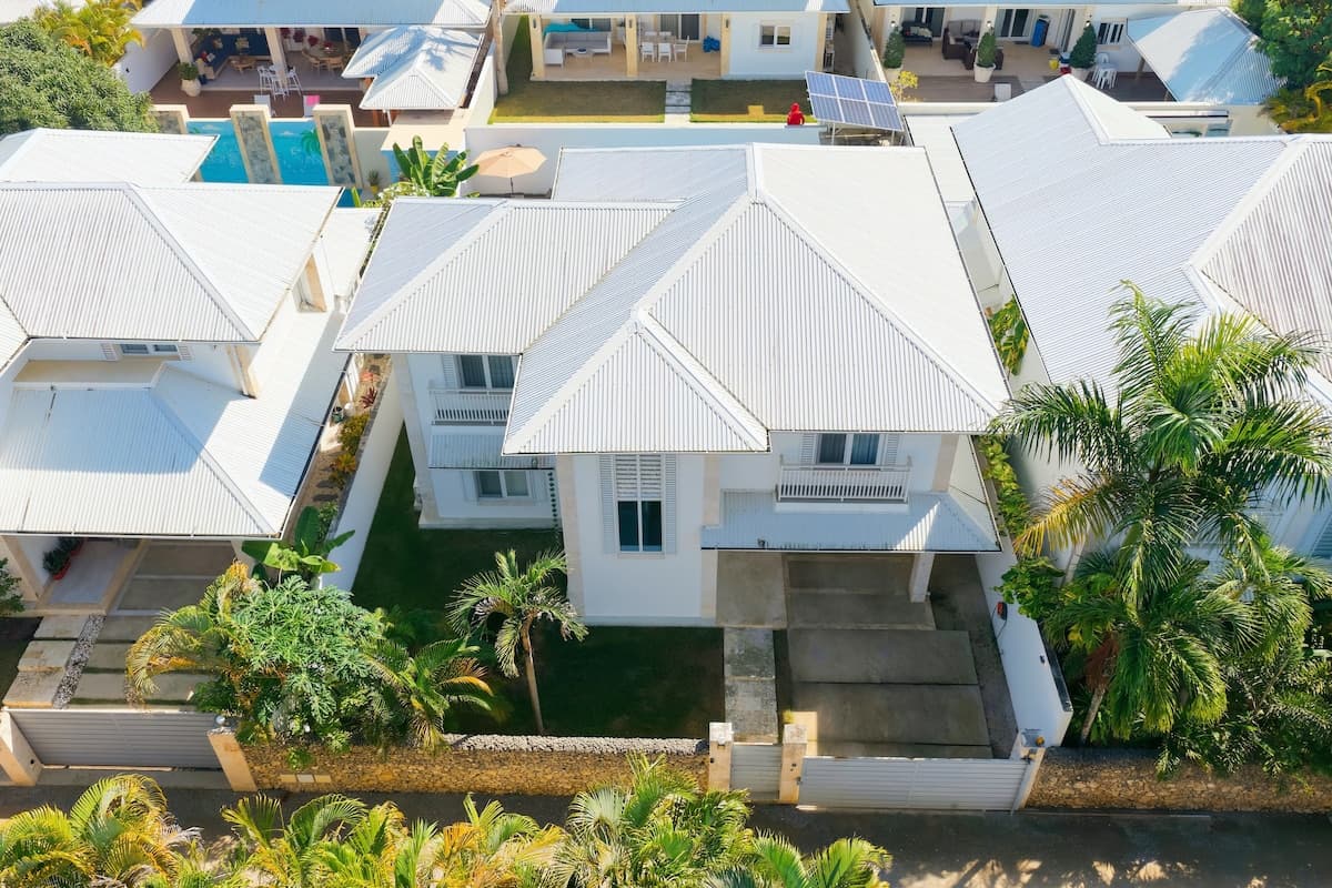 The Beachfront Residence - 5